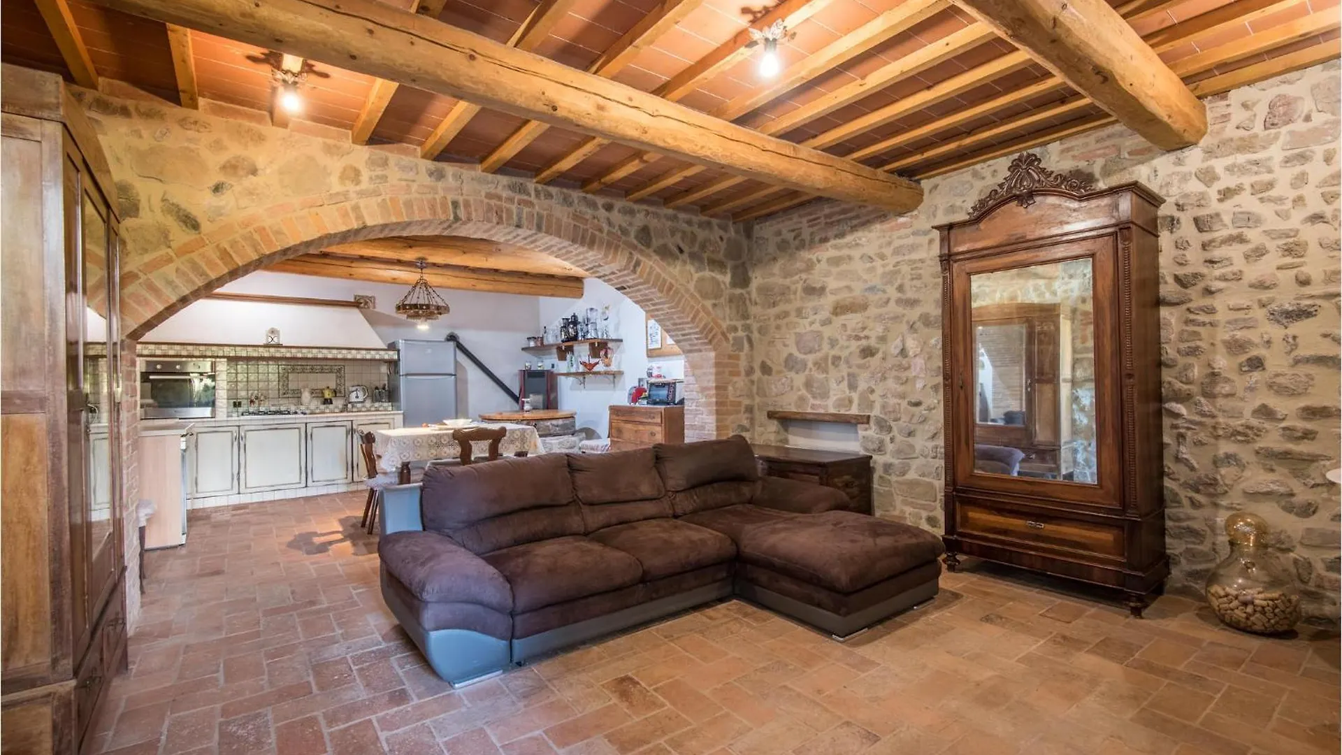 2 Bedroom Pet Friendly Home In Casole Delsa Casole dʼElsa Ιταλία