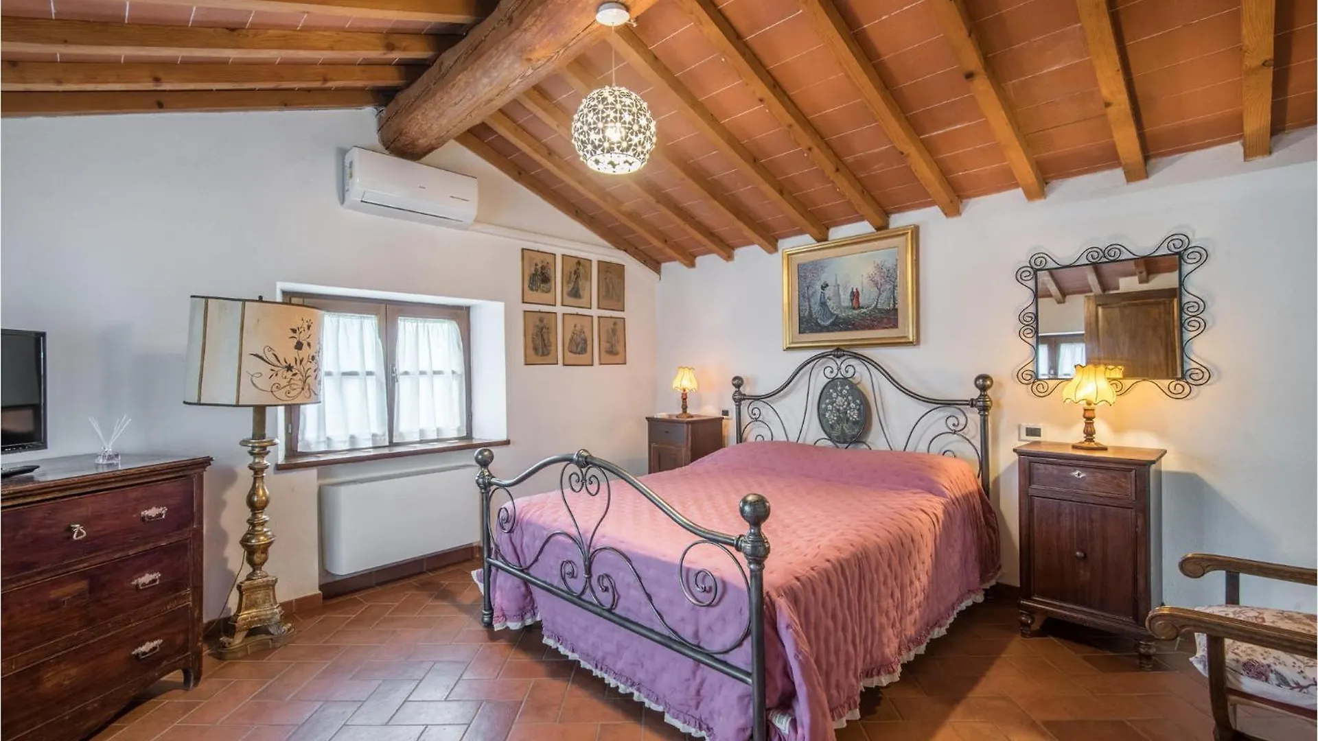 2 Bedroom Pet Friendly Home In Casole Delsa Casole dʼElsa 0*,  Ιταλία